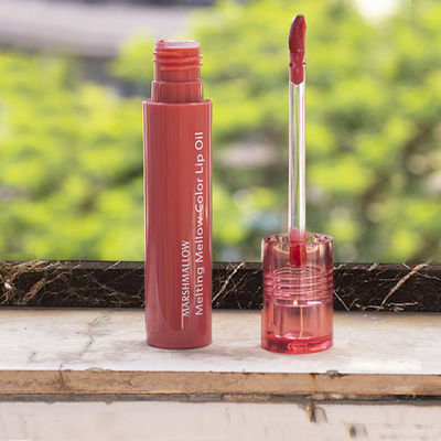 Long Lasting Non Sticky Lip Gloss , Customized Makeup Matte Lipstick