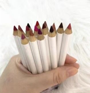 لوگوی سفارشی چند رنگ مداد خط لب صاف و ضد آب